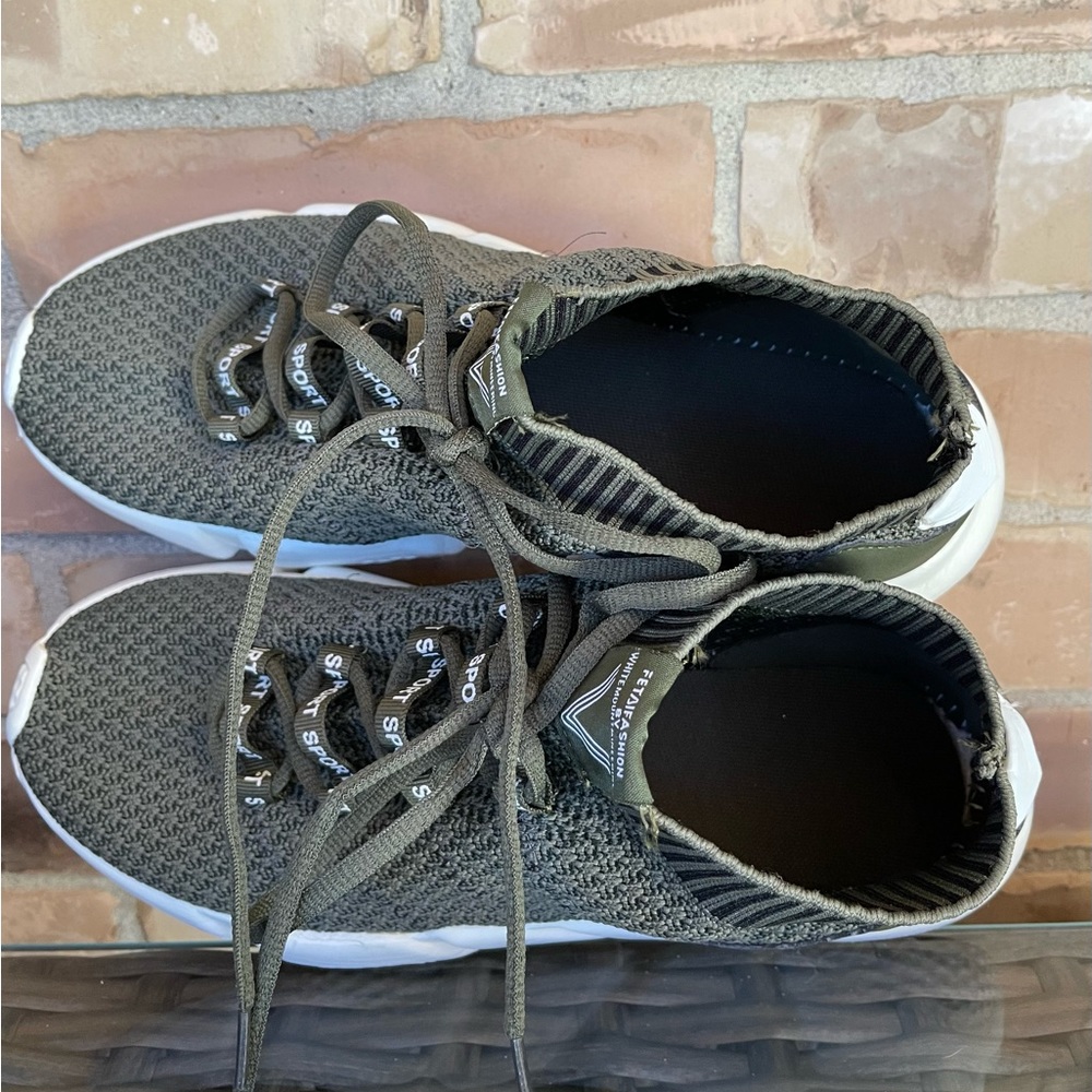 White Mountaineering Sport Primeknit Running Shoes - Picture 8 of 10